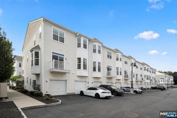 $589,000 | 3 Holly Lane, Unit 902, Garfield, NJ 07026