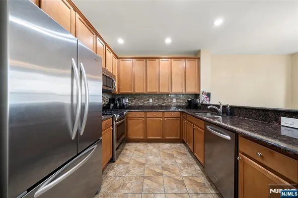 $589,000 | 3 Holly Lane, Unit 902, Garfield, NJ 07026