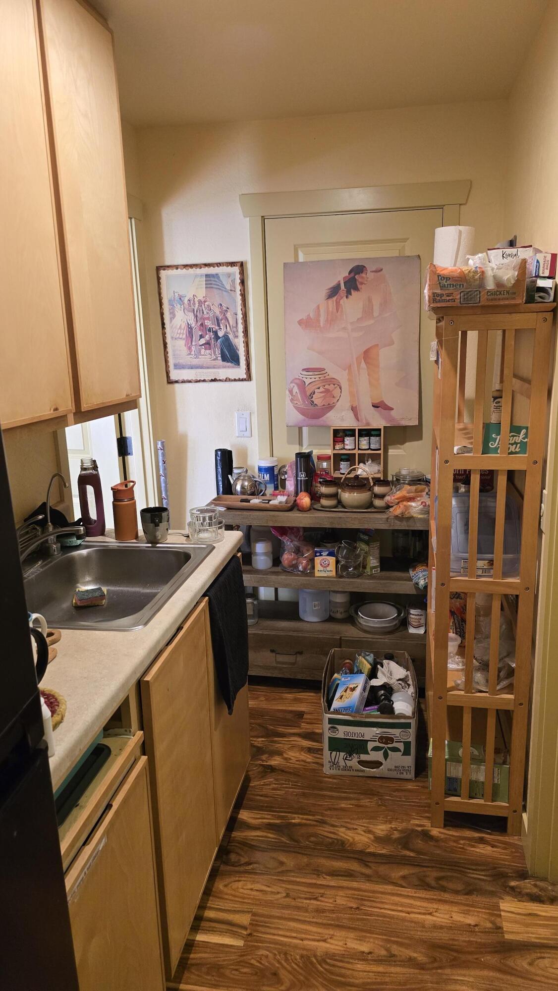488 Crowson Road Ashland, OR 97520 - Photo 22 of 30 a kitchen with stainless steel appliances a stove and a refrigerator