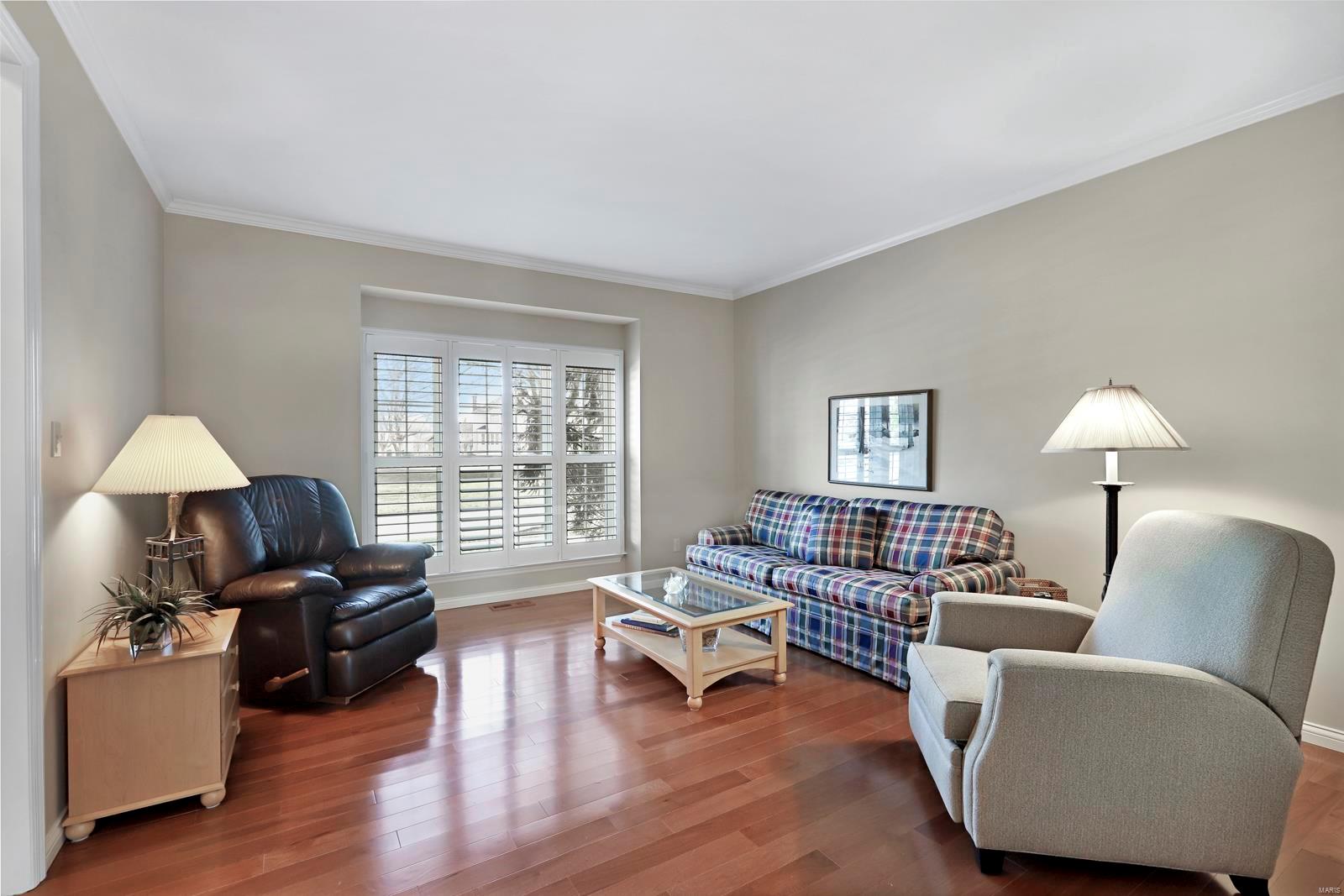1257 Bluffview Ridge Drive Chesterfield, MO 63005 - Photo 6 of 46 Gallery Image 6