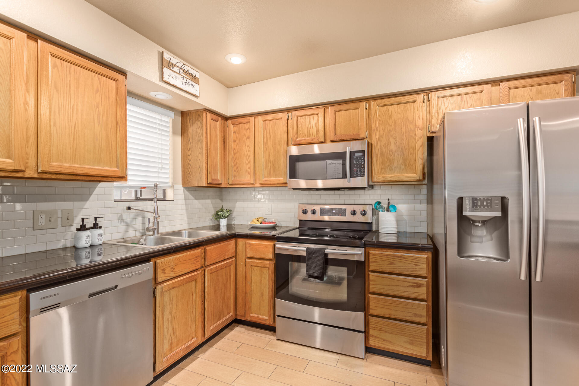 3690 North Country Club Road, Unit 1004 Tucson, AZ 85716 - Photo 9 of 24