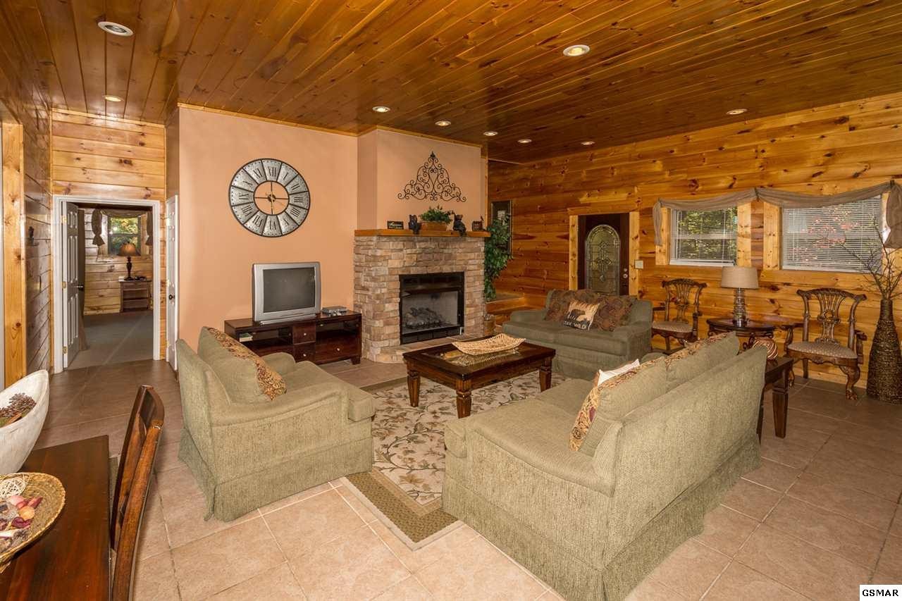 4729 Riversong Way, Unit RIVERSONGRETREAT Sevierville, TN 37876 - Photo 25 of 28 Gallery Image 25