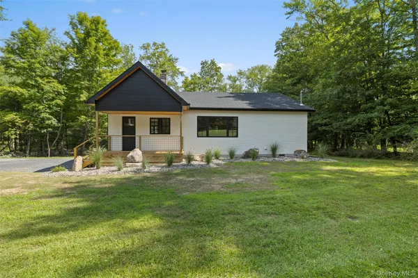 $550,000 | 1626 County Road 2, Olivebridge, NY 12461