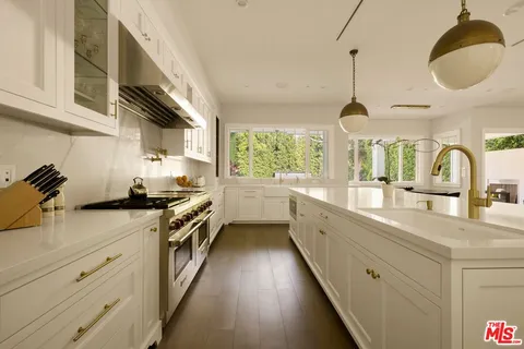 $7,995,000 | 126 South Westgate Avenue, Los Angeles, CA 90049