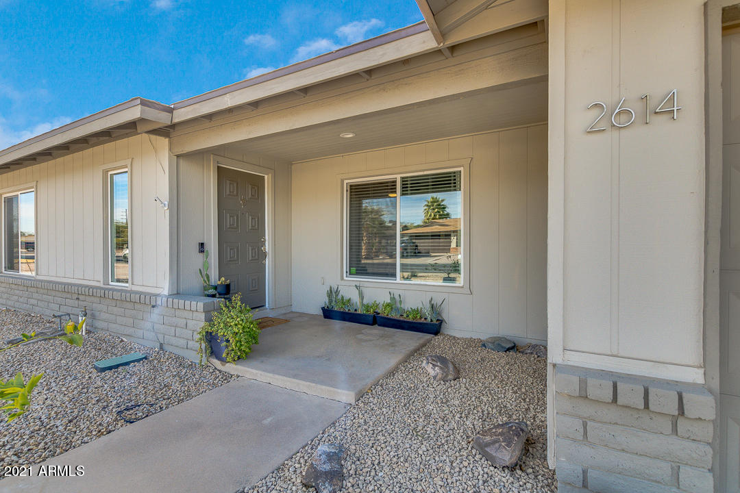 2614 South Evergreen Road Tempe, AZ 85282 - Photo 4 of 46 04-Evergreen