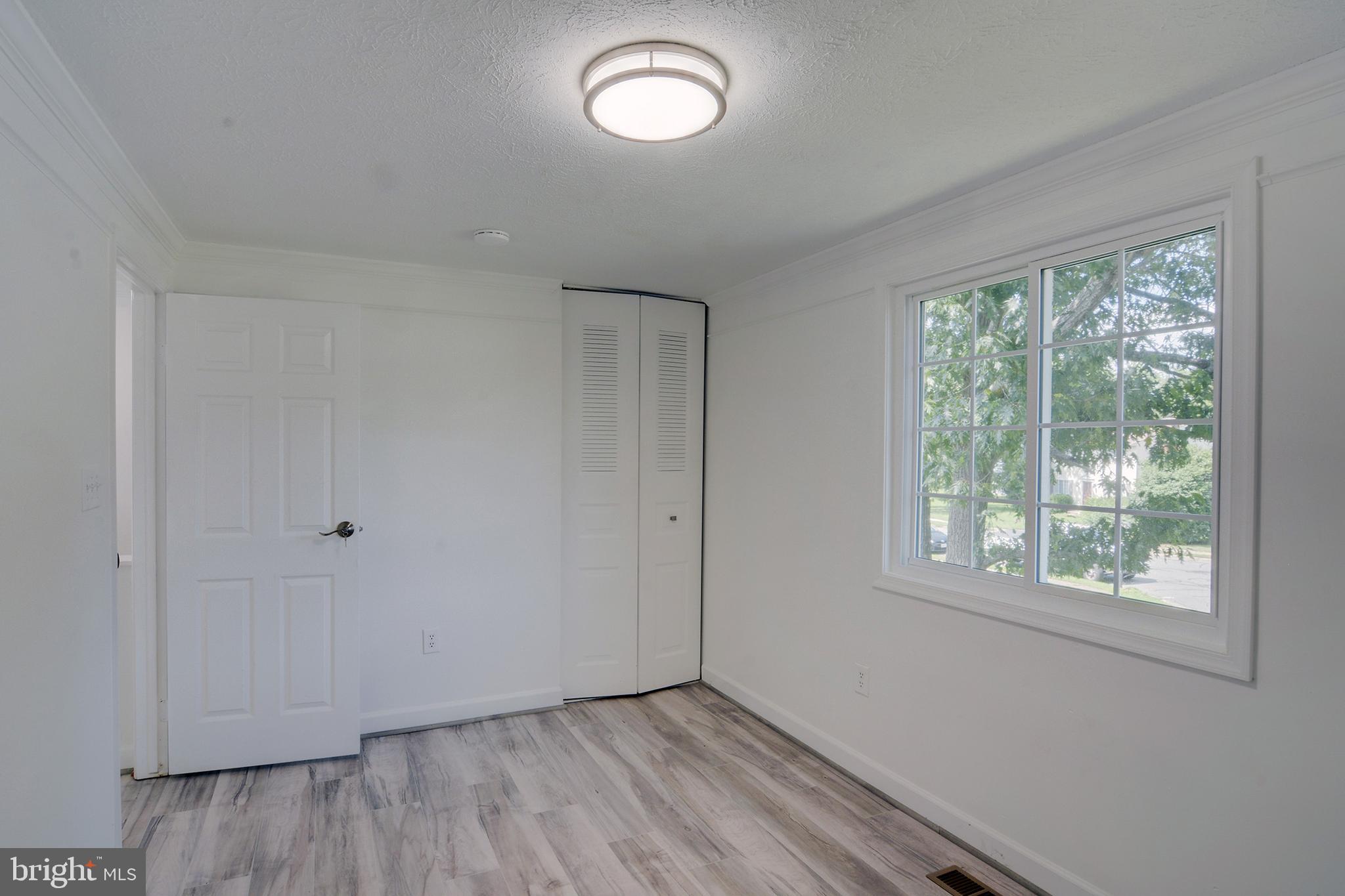 8208 Oakglen Road Manassas, VA 20110 - Photo 21 of 28 Bedroom