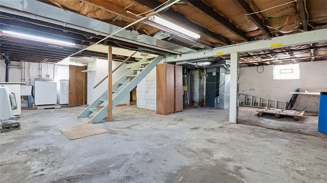 a view of a storage & utility room