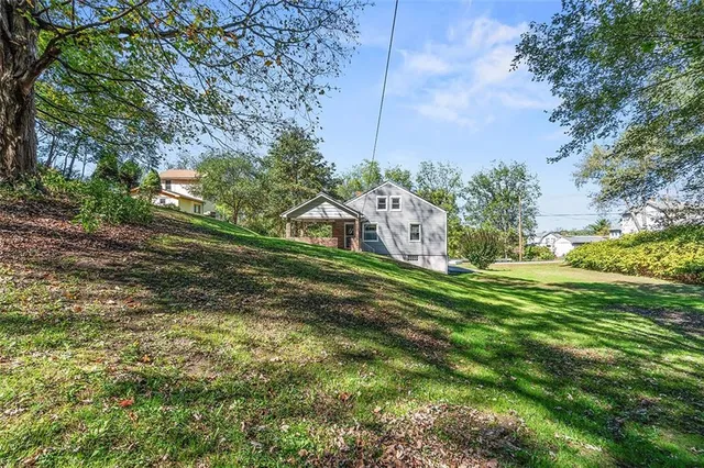 $230,000 | 114 McVey Street, Sturgeon, PA 15082