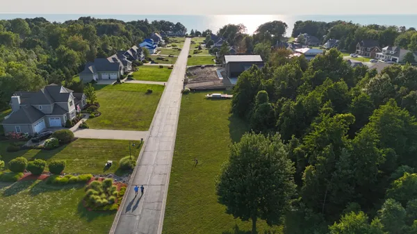 $1,529,900 | 7258 Beverly Drive, South Haven, MI 49090