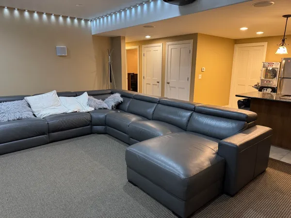 $1,529,900 | 7258 Beverly Drive, South Haven, MI 49090