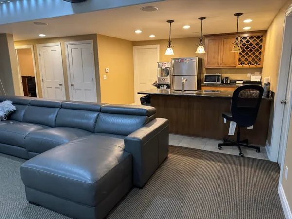 $1,529,900 | 7258 Beverly Drive, South Haven, MI 49090