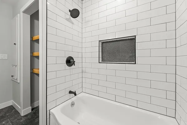 $314,900 | 2301 9th Street North, Fargo, ND 58102