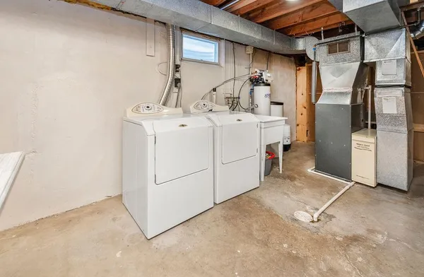 $314,900 | 2301 9th Street North, Fargo, ND 58102