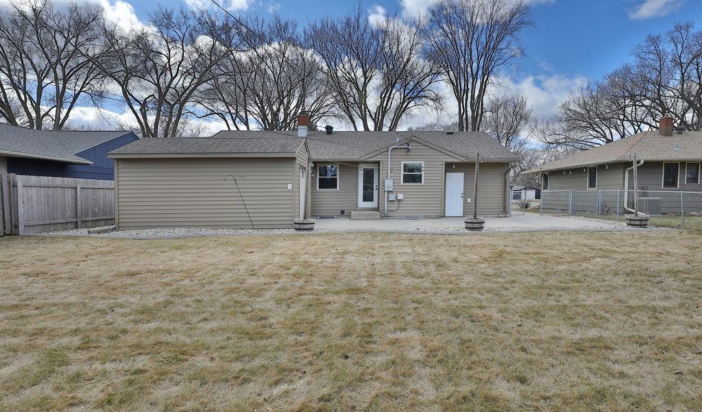 2301 9th Street North Fargo, ND 58102 - Photo 34 of 44