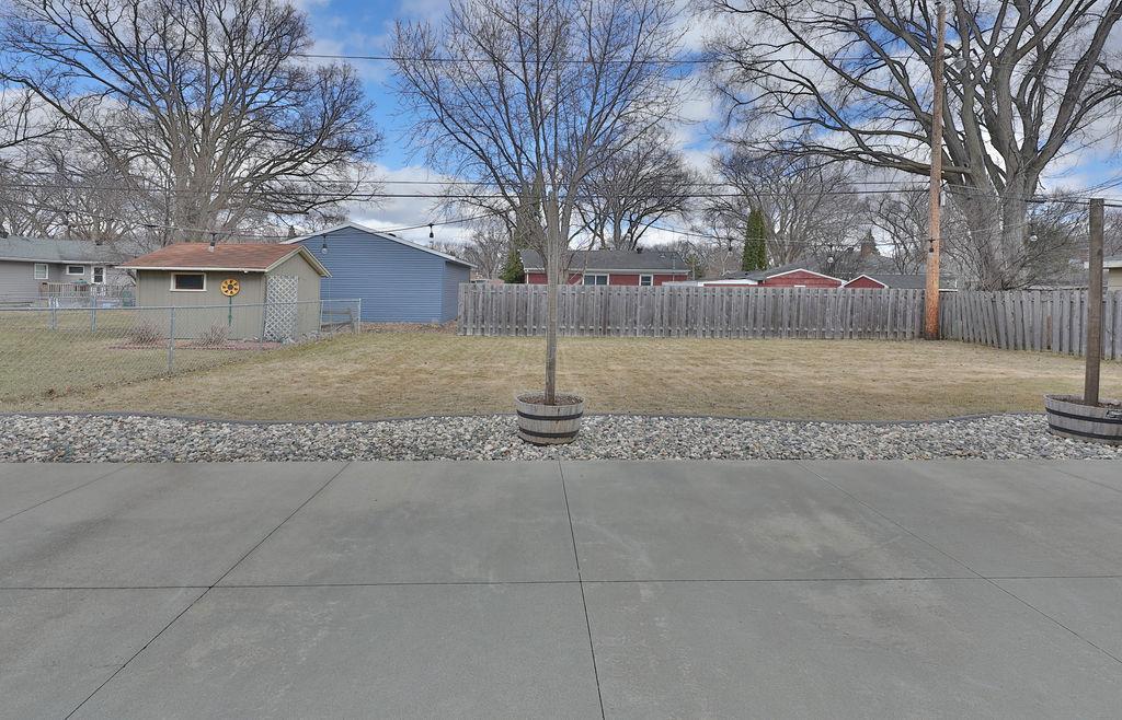 2301 9th Street North Fargo, ND 58102 - Photo 37 of 44