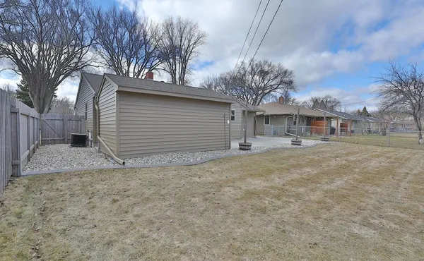 $314,900 | 2301 9th Street North, Fargo, ND 58102