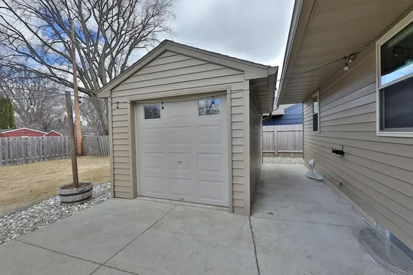 $314,900 | 2301 9th Street North, Fargo, ND 58102