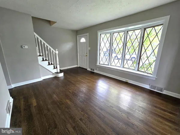 $2,375 | 20 Union Avenue, Bellmawr, NJ 08031