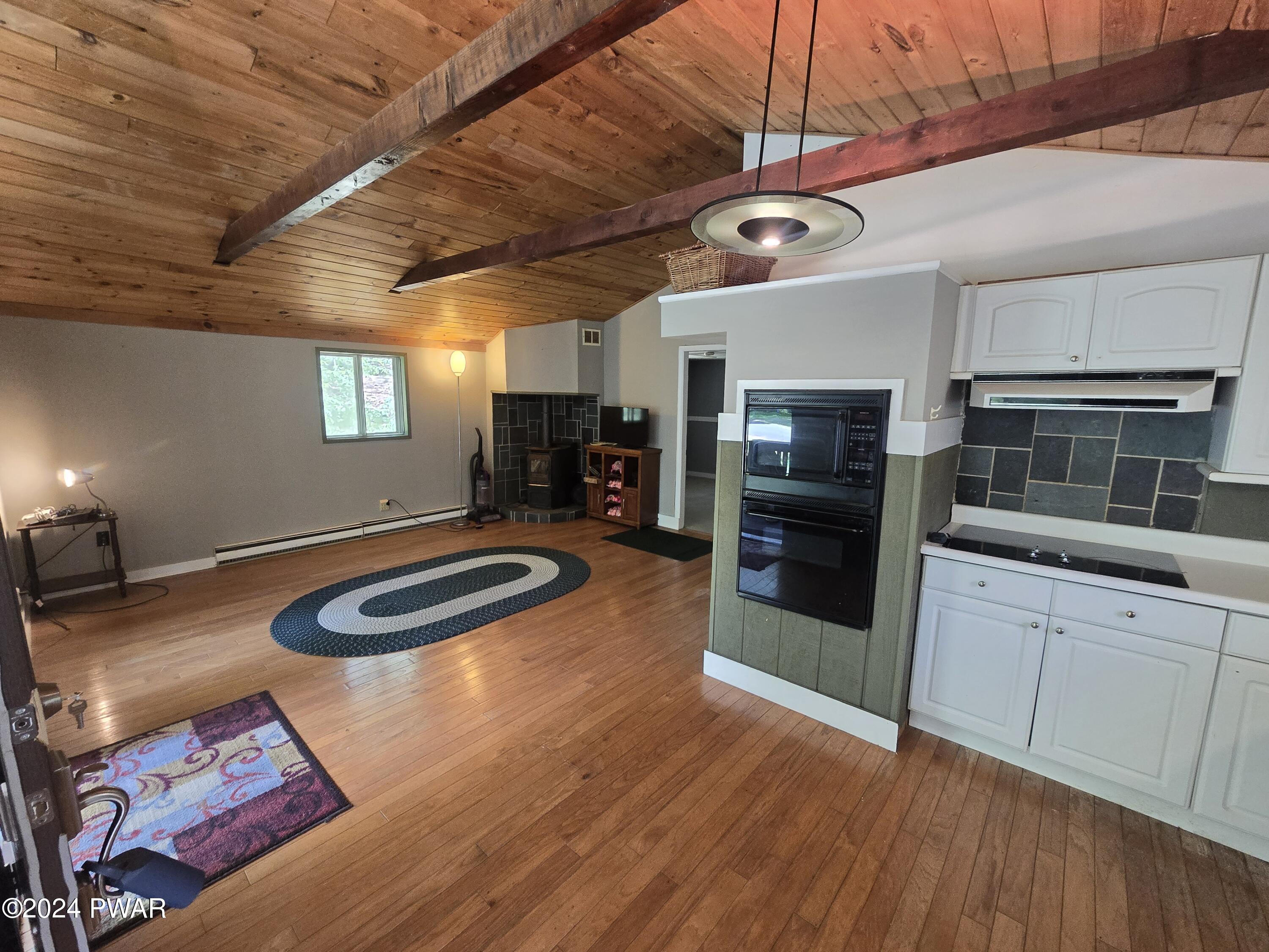 135 Beech Road Dingmans Ferry, PA 18328 - Photo 10 of 25 10