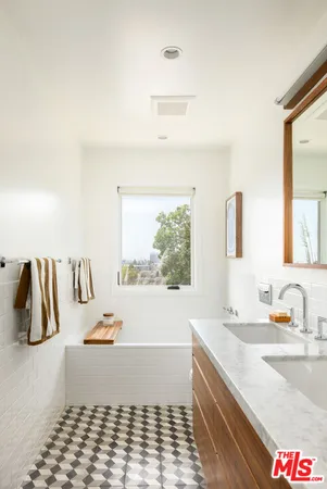 $1,800,000 | 1508 Sanborn Avenue, Los Angeles, CA 90027