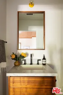 $1,800,000 | 1508 Sanborn Avenue, Los Angeles, CA 90027