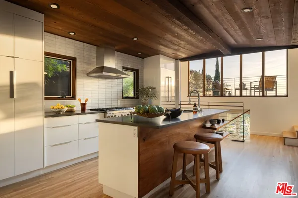 $1,800,000 | 1508 Sanborn Avenue, Los Angeles, CA 90027