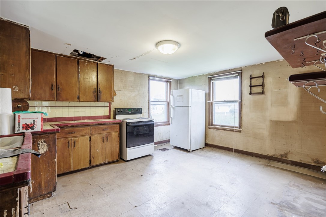 3513 Lyell Road Gates, NY 14606 - Photo 12 of 29