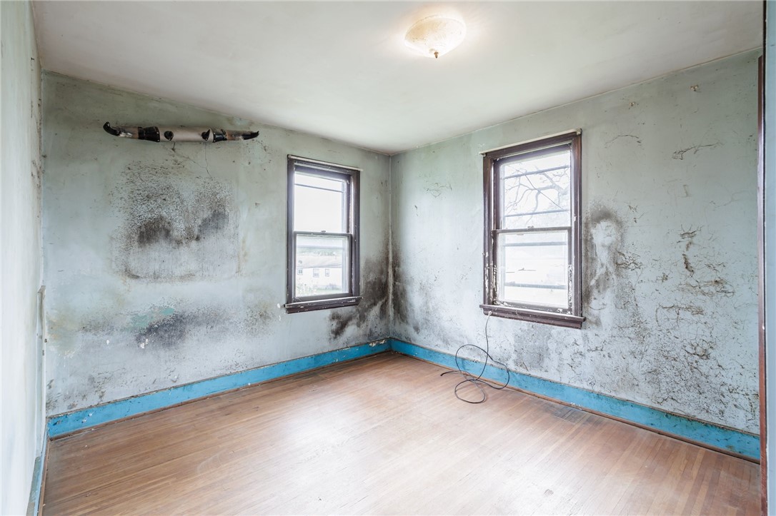 3513 Lyell Road Gates, NY 14606 - Photo 16 of 29