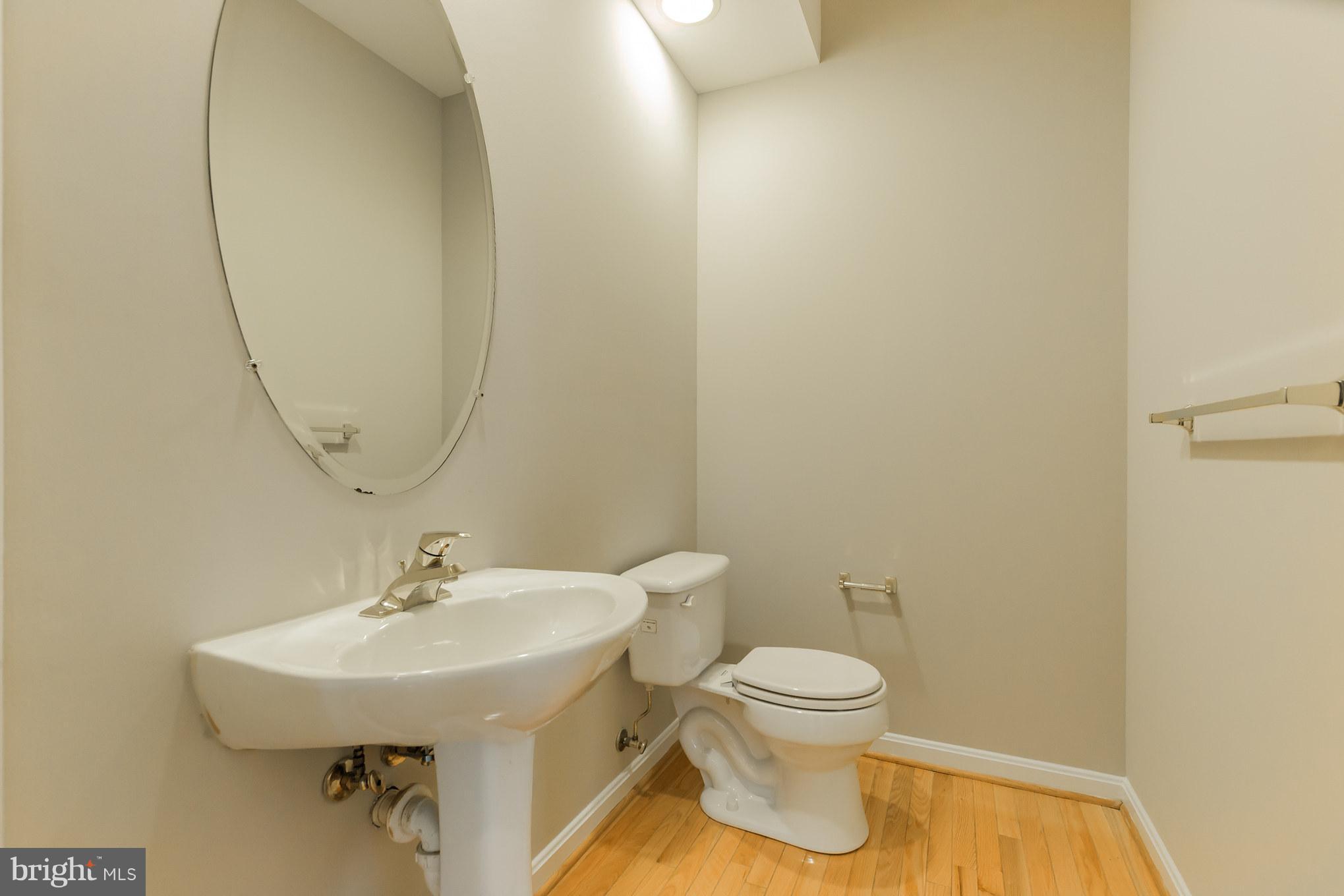 17900 Coachmans Road Germantown, MD 20874 - Photo 6 of 30 Powder Room