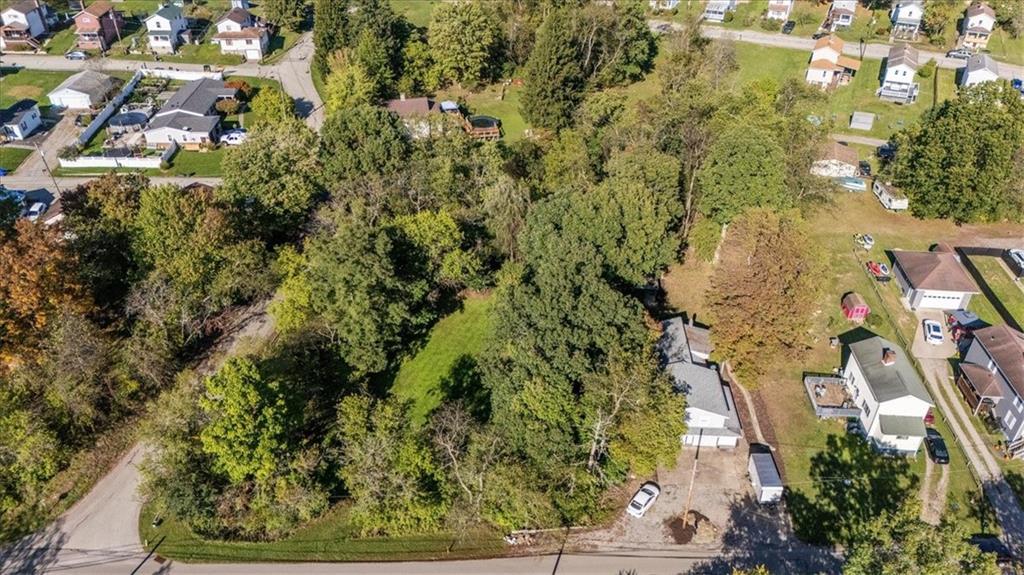 521 Benjamin Street Tarentum, PA 15084 - Photo 17 of 19 an aerial view of residential houses with outdoor space
