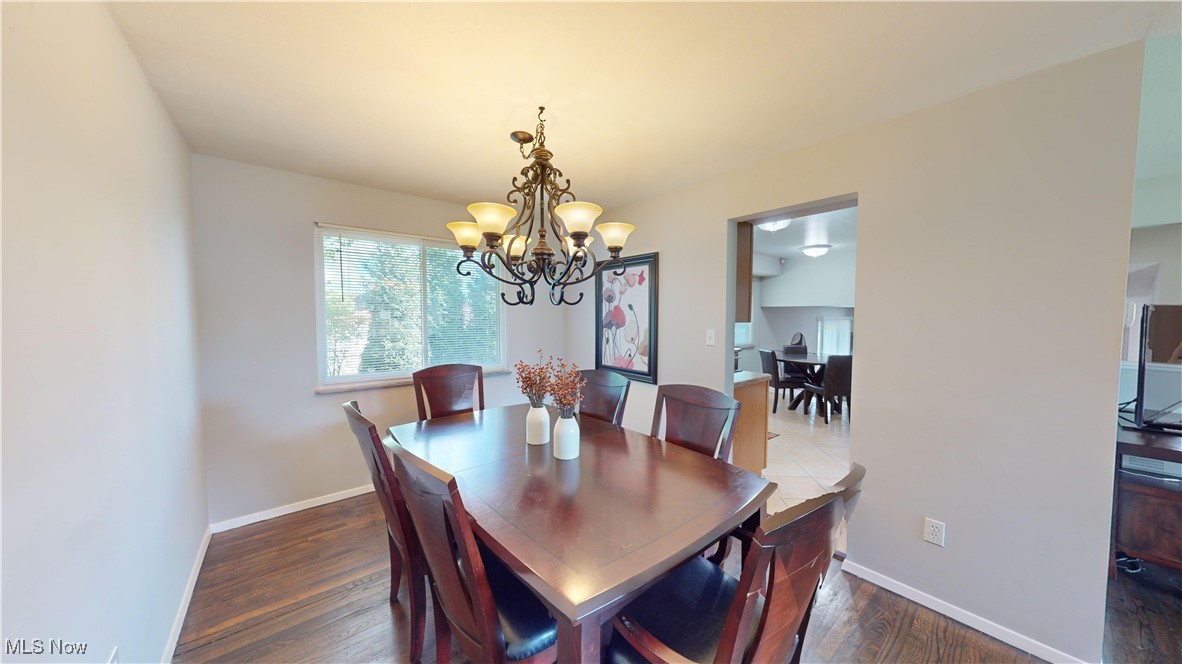 6315 Ridgebury Boulevard Cleveland, OH 44143 - Photo 12 of 34