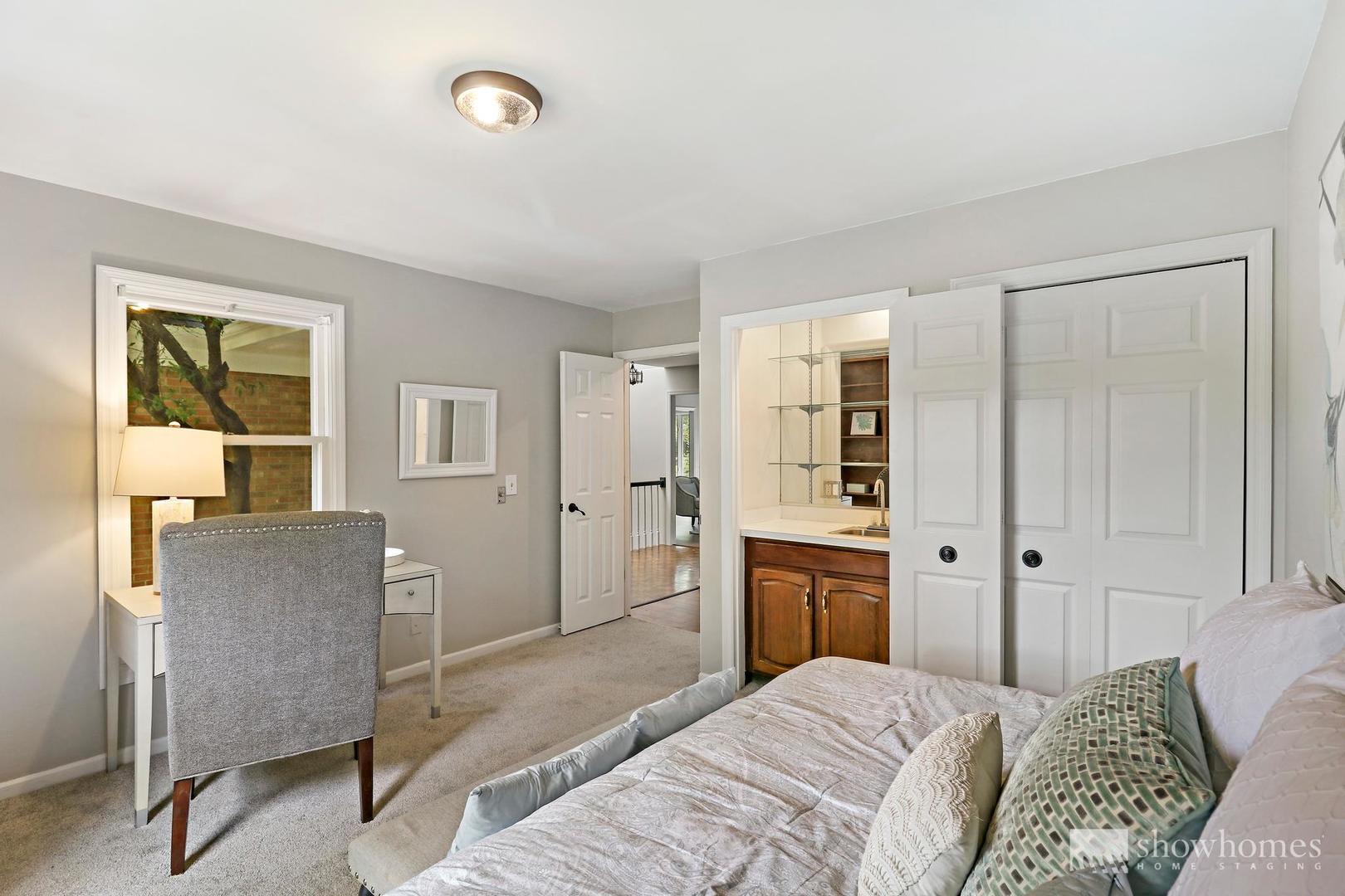 111 Green Bay Road Lake Bluff, IL 60044 - Photo 20 of 32