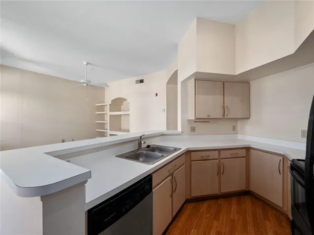 $180,000 | 7330 Westpointe Boulevard, Unit 432, Orlando, FL 32835