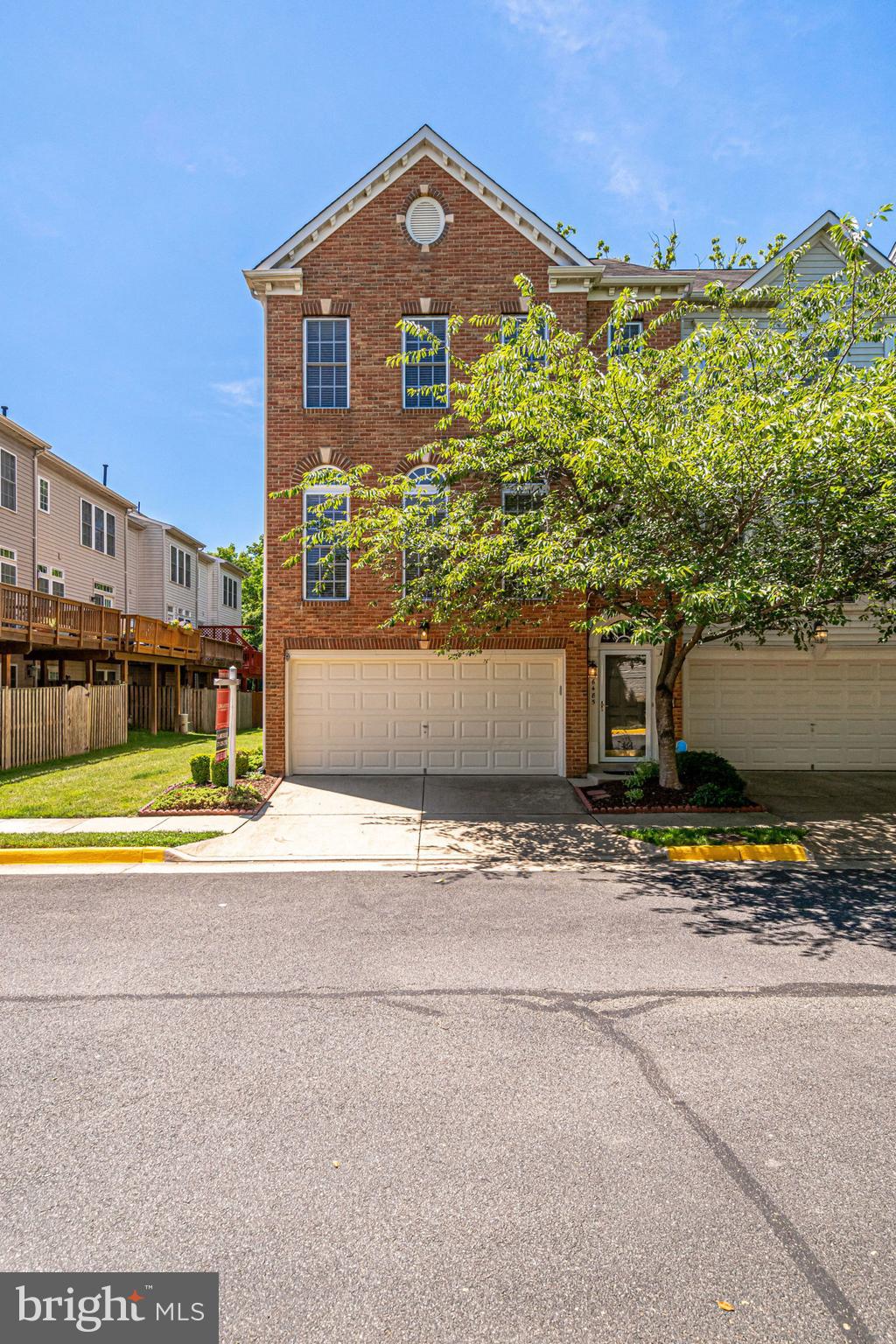 6485 Topsails Lane Springfield, VA 22150 - Photo 1 of 62 Front View
