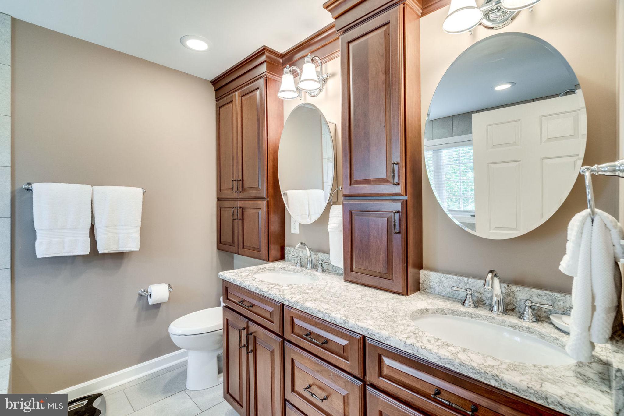 6485 Topsails Lane Springfield, VA 22150 - Photo 31 of 62 Master Bathroom