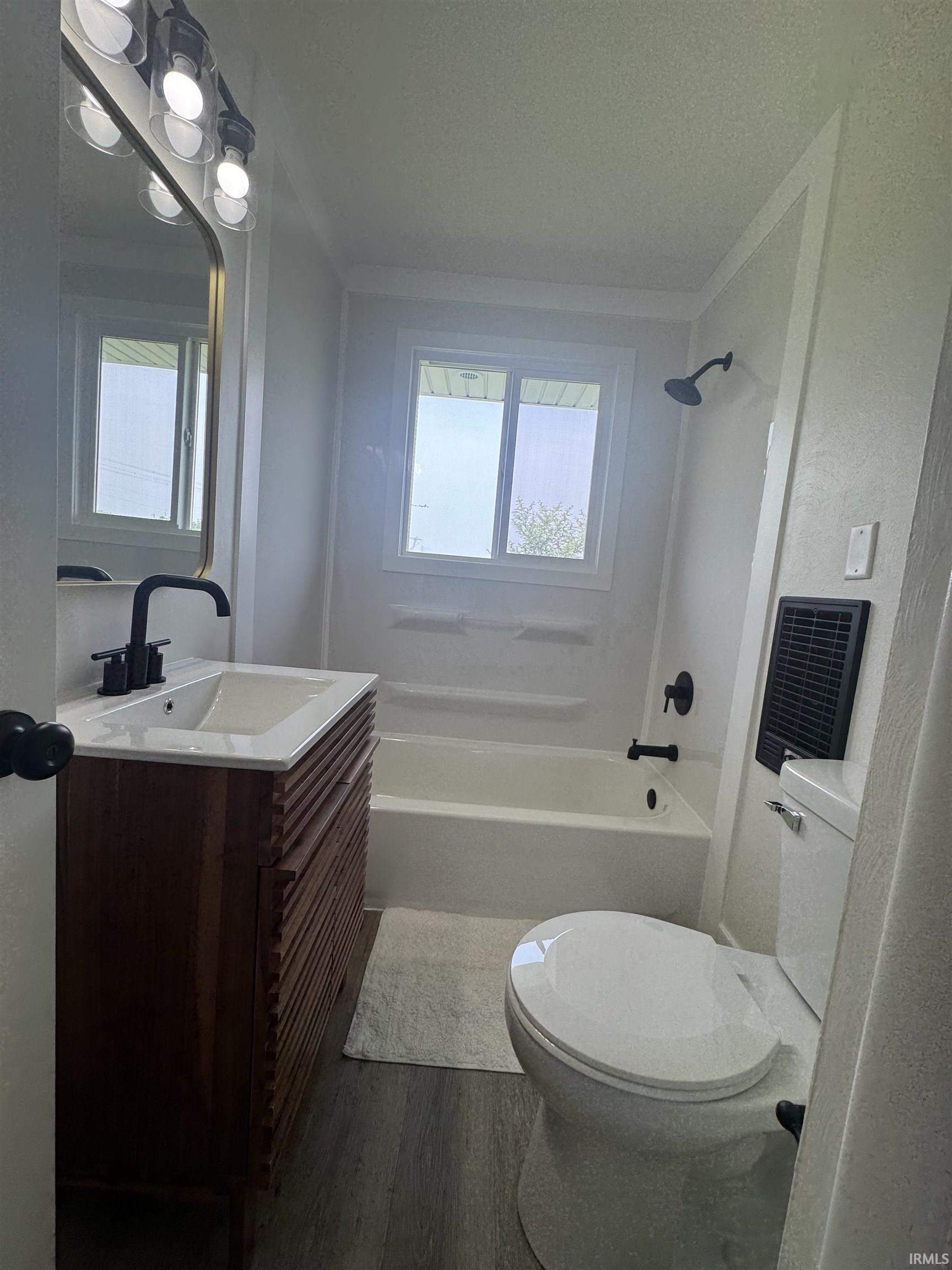 14612 Lower Huntington Road Roanoke, IN 46783 - Photo 17 of 31