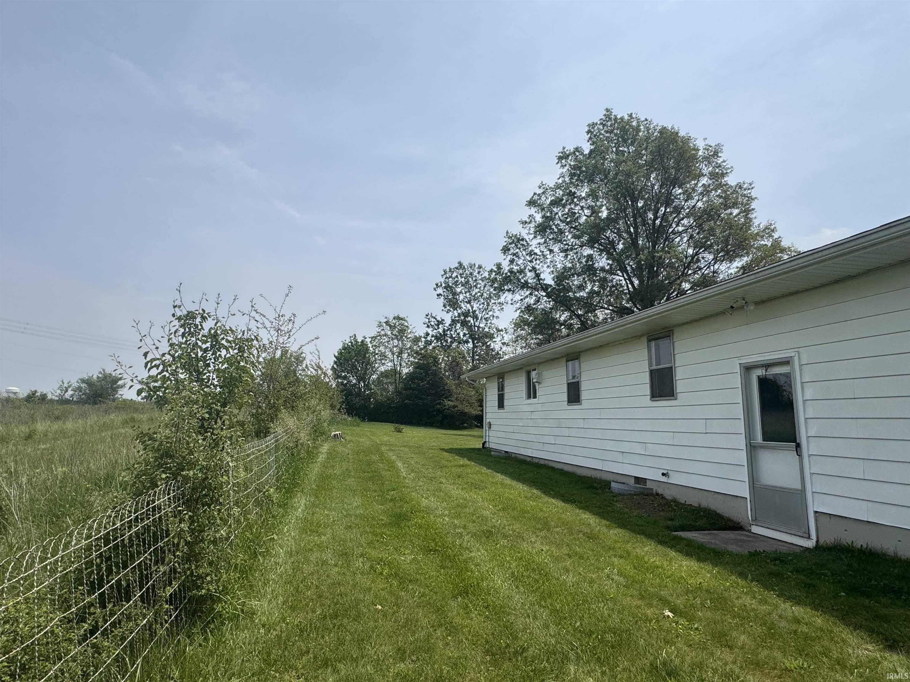 14612 Lower Huntington Road Roanoke, IN 46783 - Photo 27 of 31
