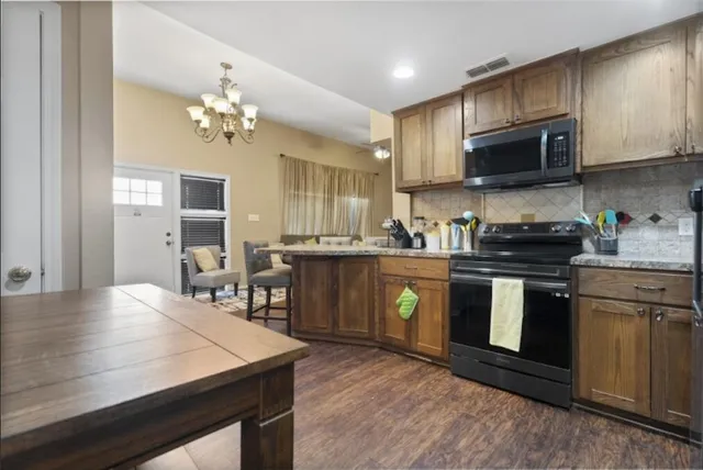 $285,000 | 68 Pony Express Trail, Lubbock, TX 79404