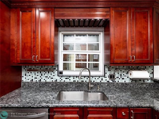 $630,000 | 5010 Northeast 22nd Avenue, Lighthouse Point, FL 33064