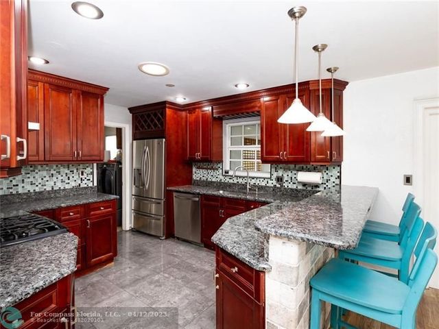 $630,000 | 5010 Northeast 22nd Avenue, Lighthouse Point, FL 33064