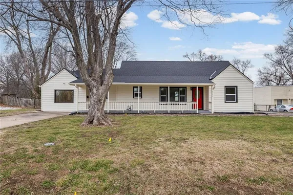 $299,900 | 8540 East 81 Terrace, Raytown, MO 64138