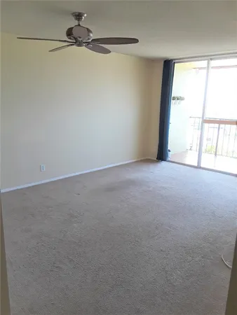 $1,750 | 777 South Federal Highway, Unit PH 4, Pompano Beach, FL 33062