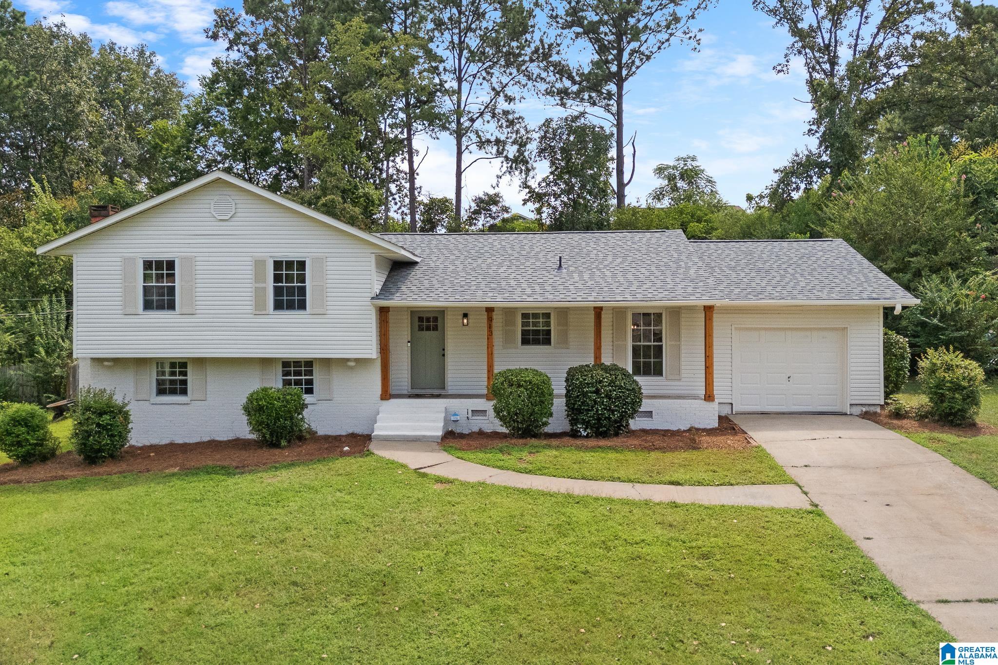 913 Ryecroft Road Pelham, AL 35124 - Photo 1 of 42