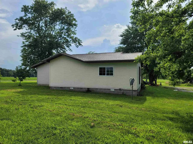 $147,500 | 3993 Greenridge Road, Alma, IL 62807