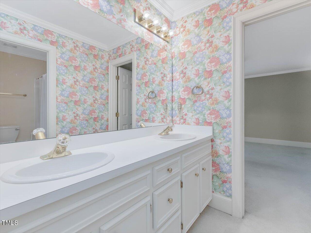 3347 Ridgecrest Court Raleigh, NC 27607 - Photo 54 of 65 53-Shared Bath