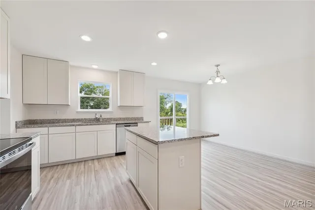 $2,400 | 454 Sweetgrass Drive, Wentzville, MO 63385