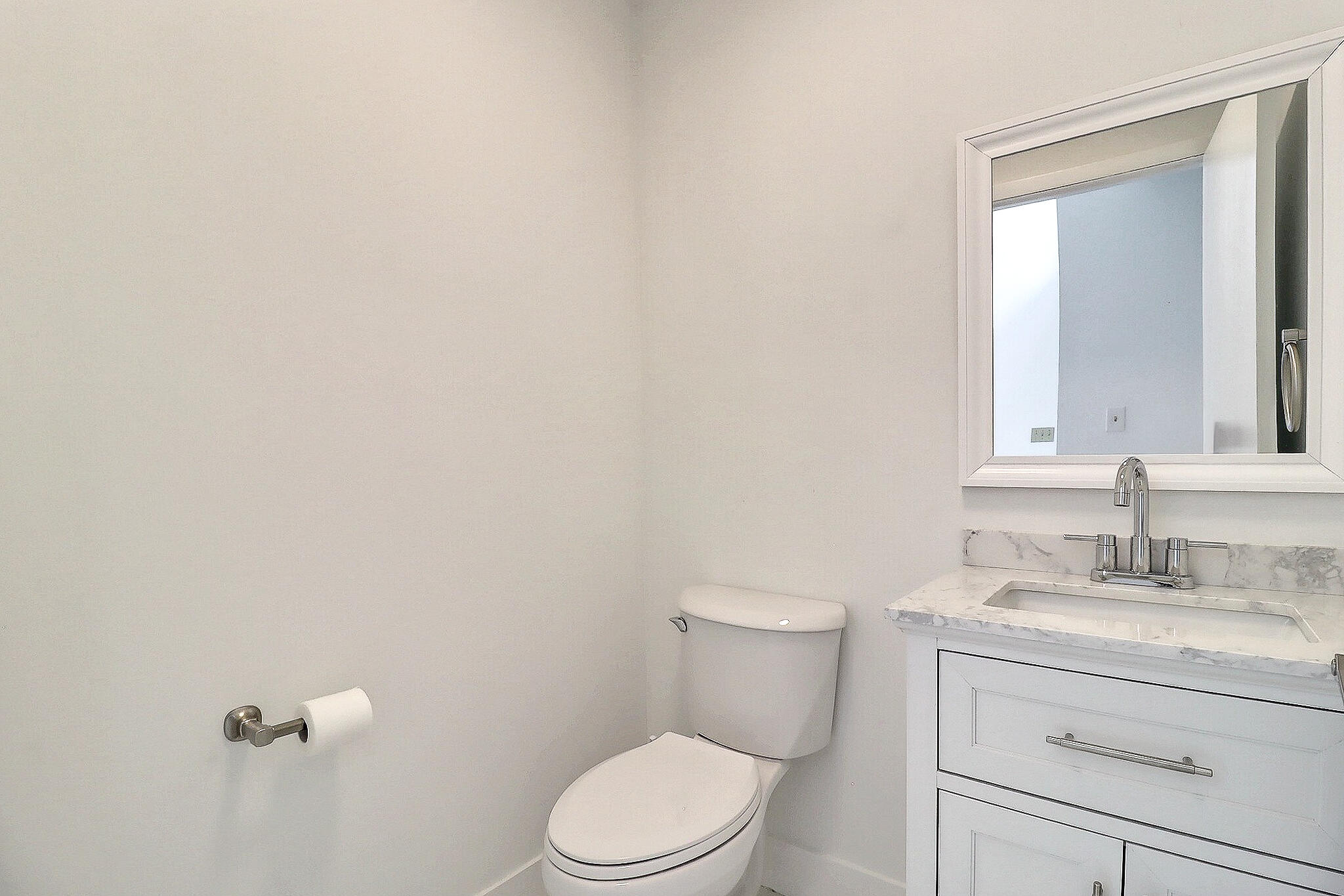 9401 Aegean Drive Boca Raton, FL 33496 - Photo 14 of 27 Half Bath