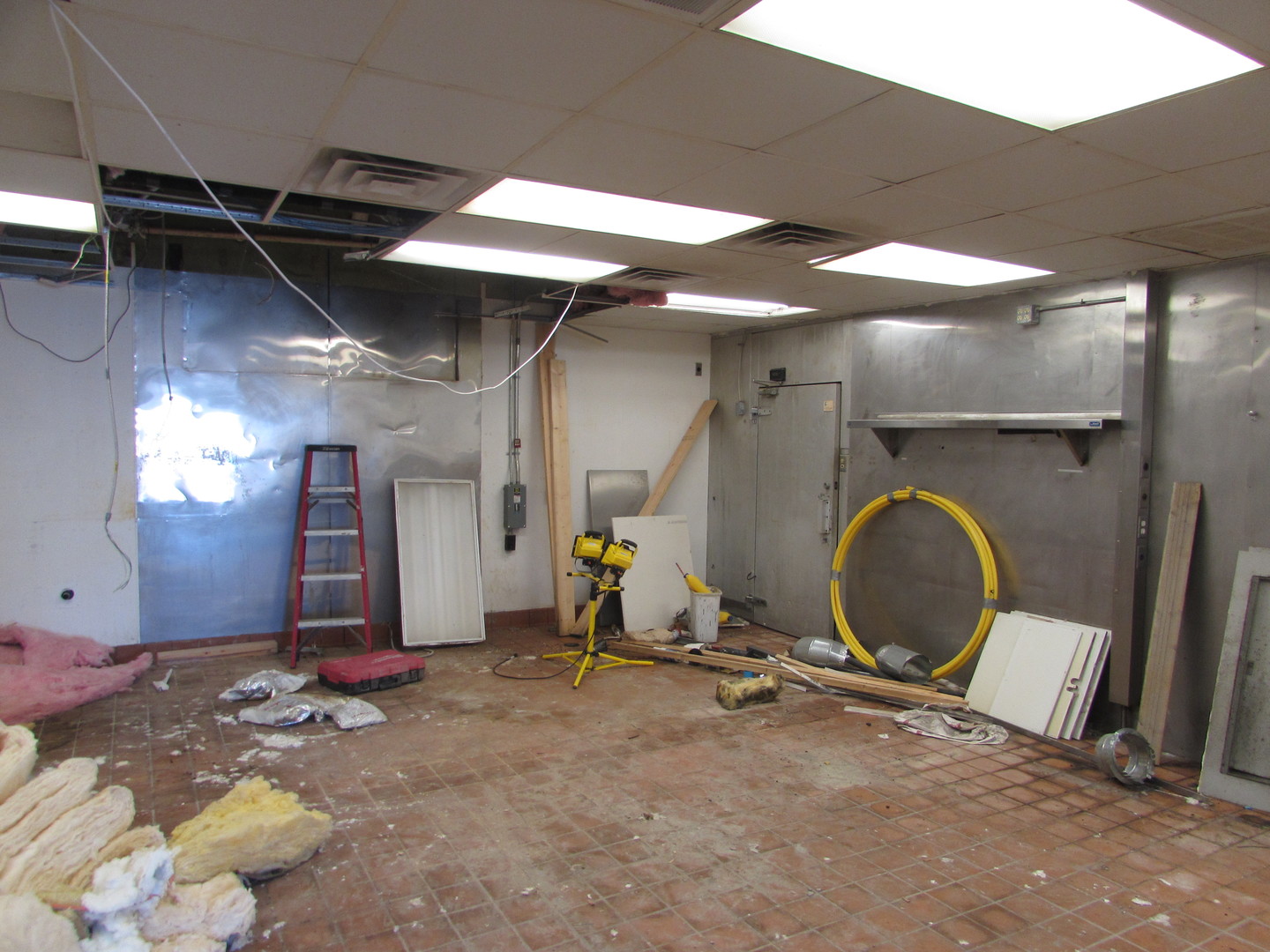 901 East Southline Road Tuscola, IL 61953 - Photo 12 of 15