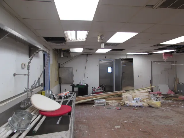 $365,000 | 901 East Southline Road, Tuscola, IL 61953