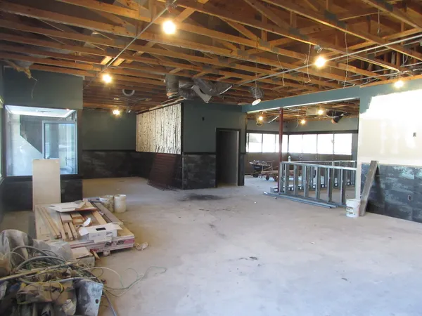 $365,000 | 901 East Southline Road, Tuscola, IL 61953